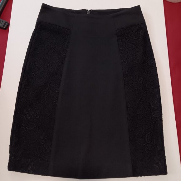 BCBGeneration Ponte overlay lace pencil skirt - sz 2 - Picture 1 of 4